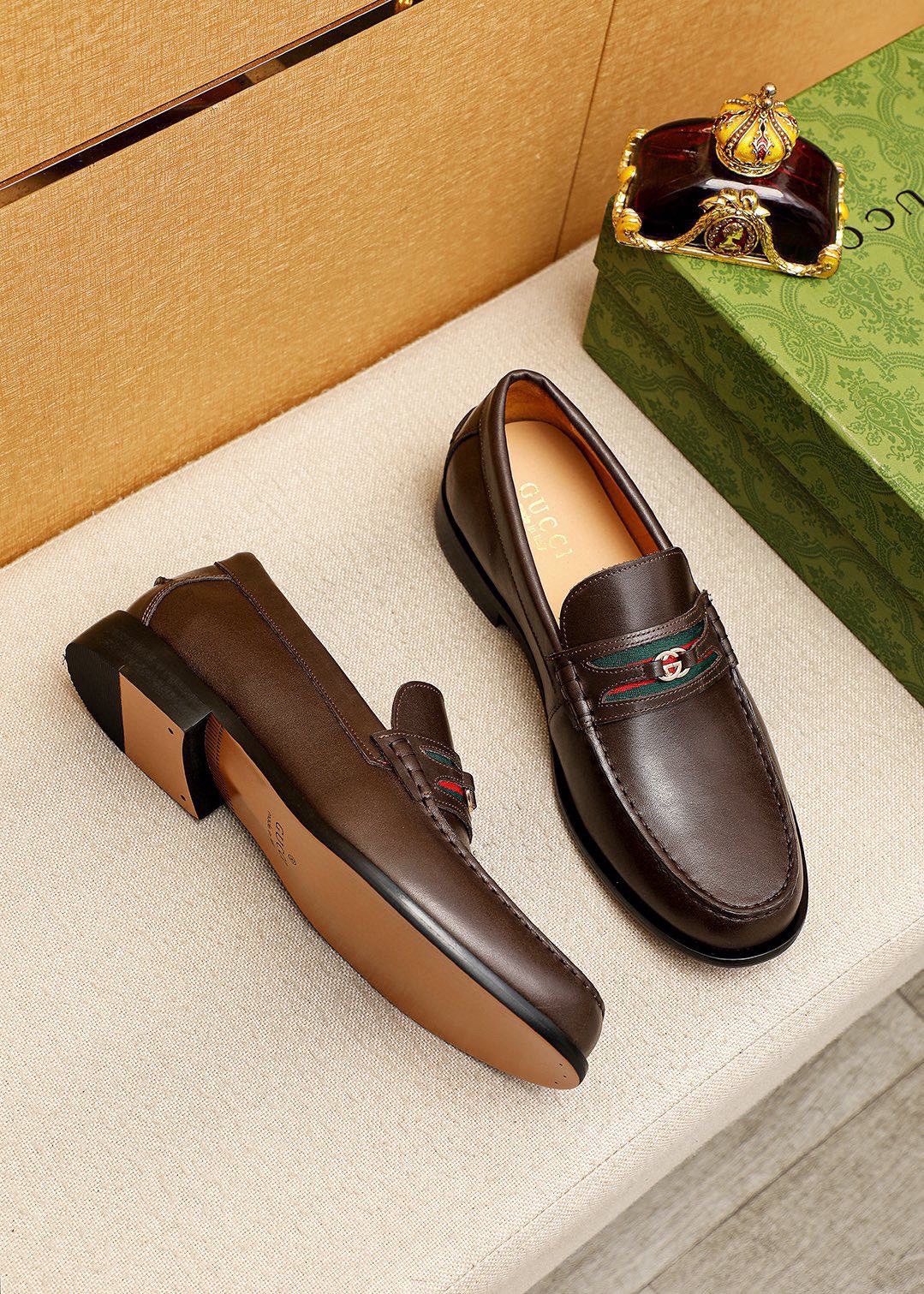 Gucci Leather Web Detail Loafers